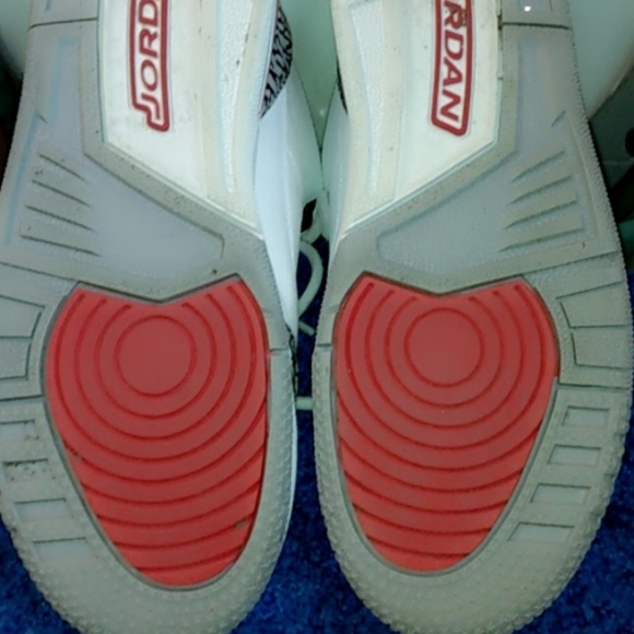 Jordan 3 - Picture 5 of 5